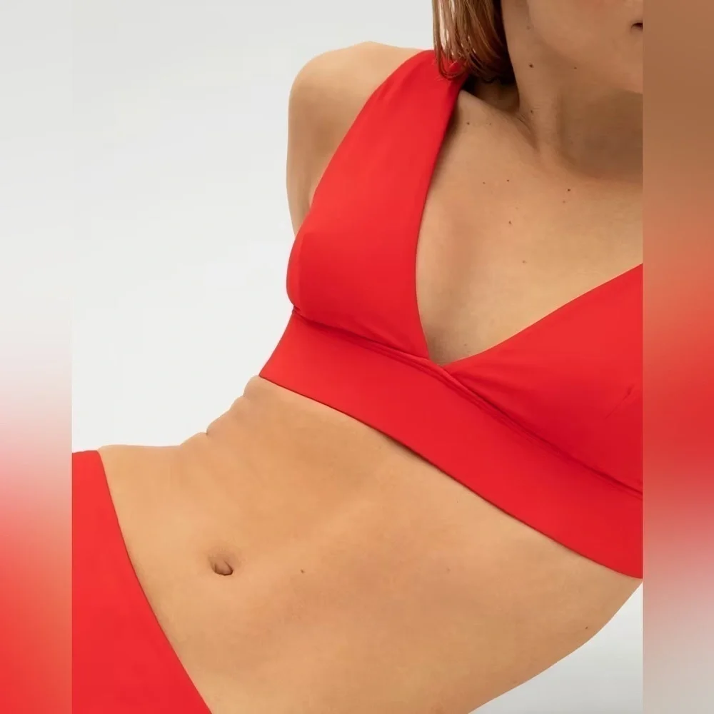 Everlane The Triangle Bikini Top in Bright Red NWT - Picture 5 of 11